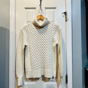 Gap beige long sleeve turtleneck sweater.  Size M.  Excellent condition.